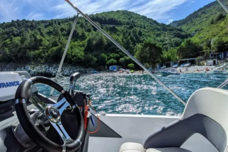 RENT A BOAT OPATIJA - BENETEAU FLYER 6.6 - QUARNERO TOURS